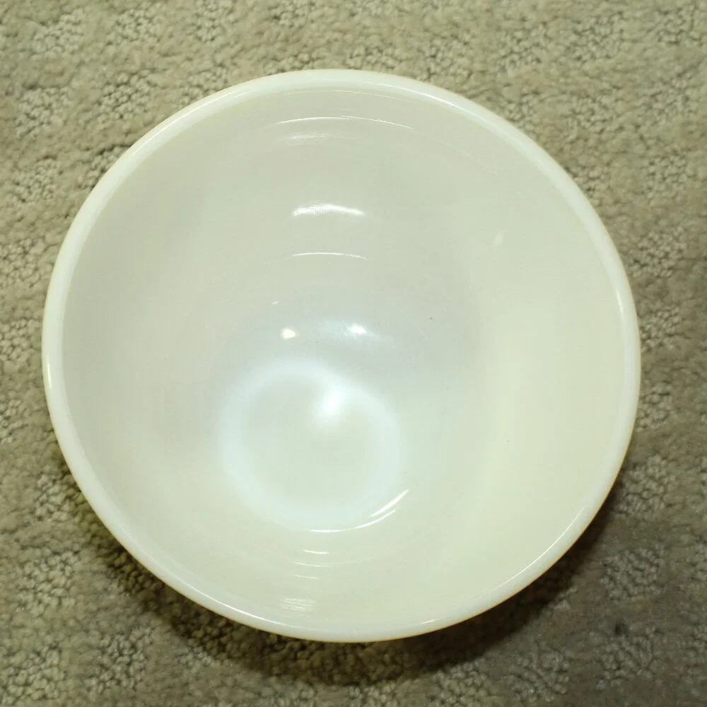 Pyrex Vintage Shenendoah Small Mixing Bowl 401